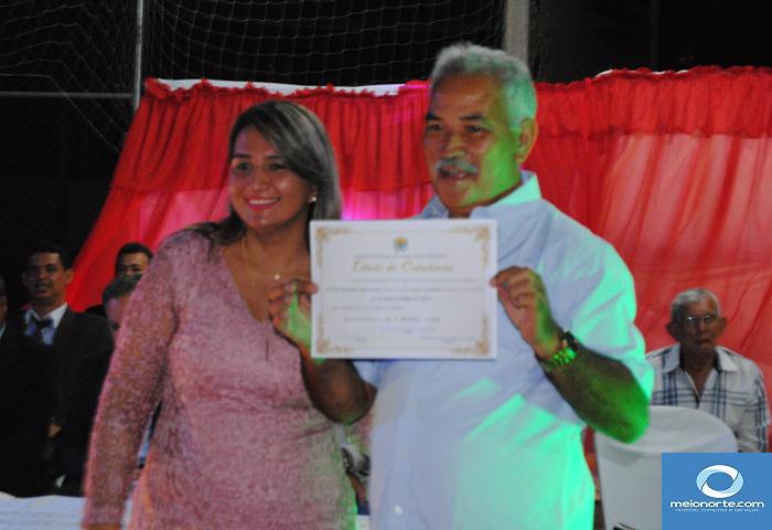 Em Sessão Solene Elizabete Brandão recebe Título de Cidadã Lagoense - Imagem 28