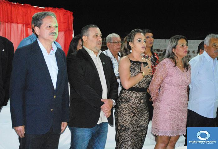 Em Sessão Solene Elizabete Brandão recebe Título de Cidadã Lagoense - Imagem 18