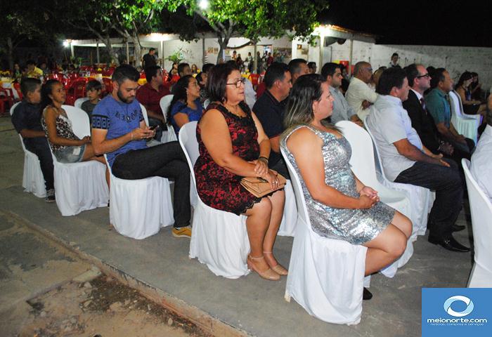 Em Sessão Solene Elizabete Brandão recebe Título de Cidadã Lagoense - Imagem 12