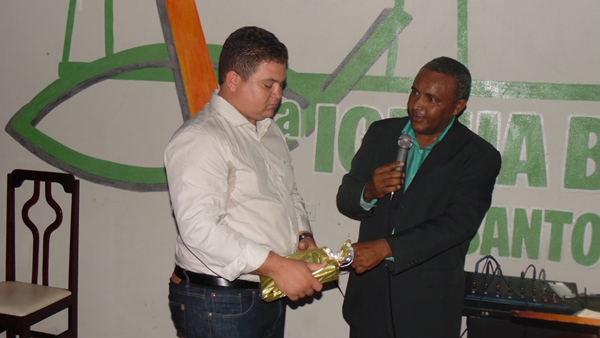 Culto abre programação de posse de prefeito eleito de Santo Inácio - Imagem 5