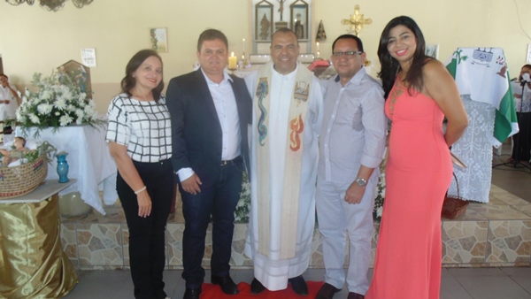 Prefeito eleito Tairo Mesquita participa de missa em Ação de Graças - Imagem 28