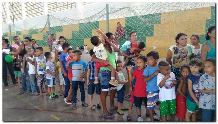 Crianças de Inhuma ganham presentes de um natal para todos  - Imagem 19