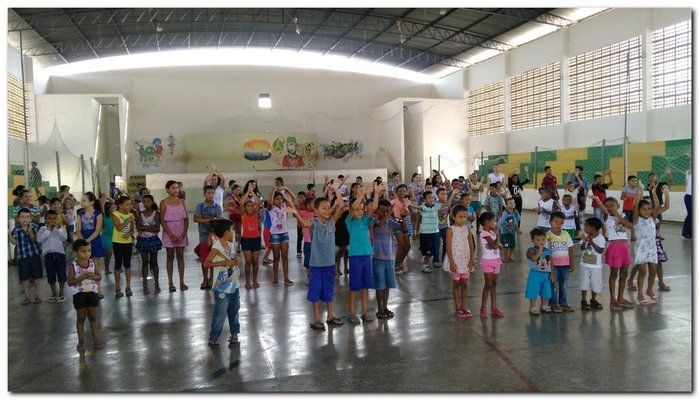 Crianças de Inhuma ganham presentes de um natal para todos  - Imagem 3
