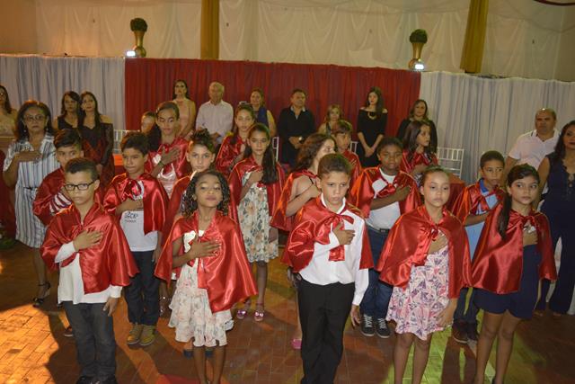 Colégio São Francisco encerra ano letivo com grande festa   - Imagem 19