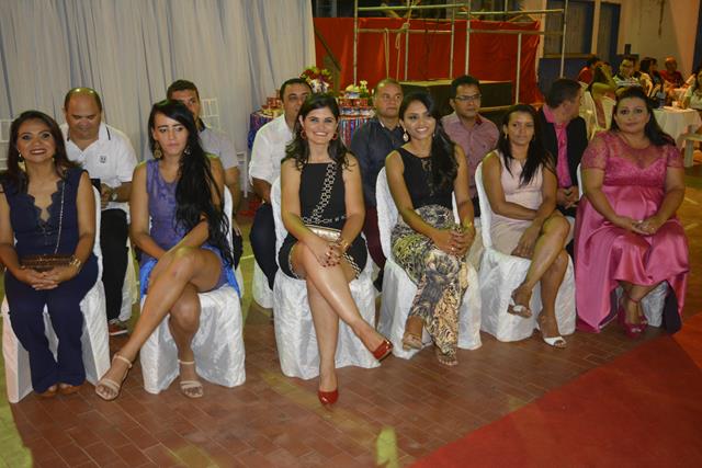 Colégio São Francisco encerra ano letivo com grande festa   - Imagem 17