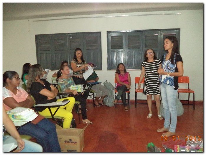 Secretária Municipal de Educação realiza reunião com gestores - Imagem 20