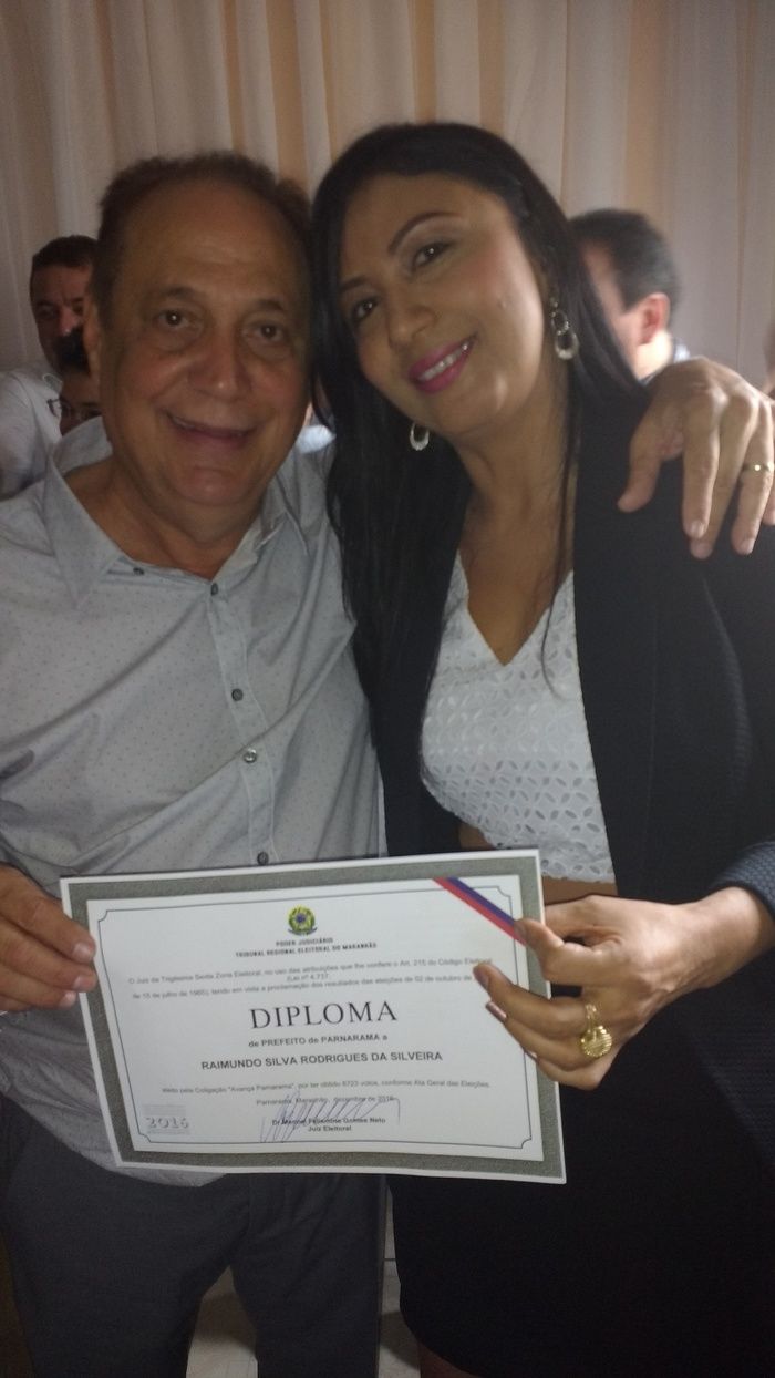 Raimundo Silveira junto com sua esposa Girlene Soares (Crédito: Aristeu Carvalho)