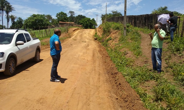 Prefeitura de Lagoinha começa recupera estrada Vicinal - Imagem 13