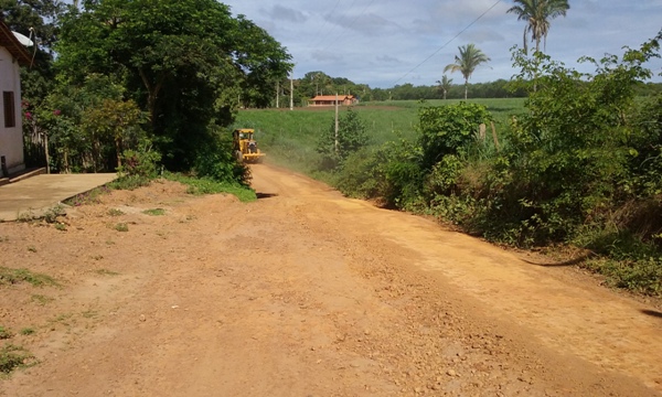 Prefeitura de Lagoinha começa recupera estrada Vicinal - Imagem 1