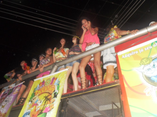 Veja fotos da 3ª e 4ª noites do Carnaval em União - Imagem 1