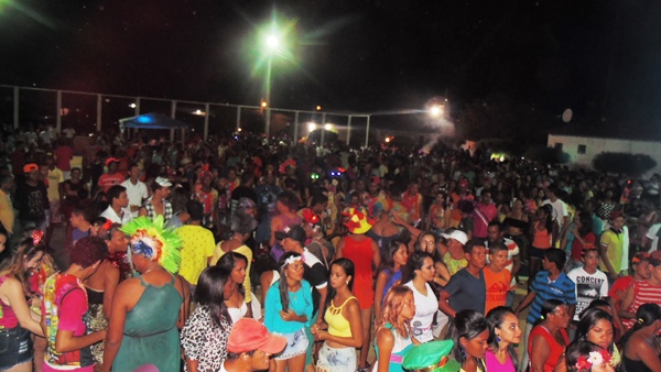 David e forró da ostentação animam ultima noite de carnaval - Imagem 33