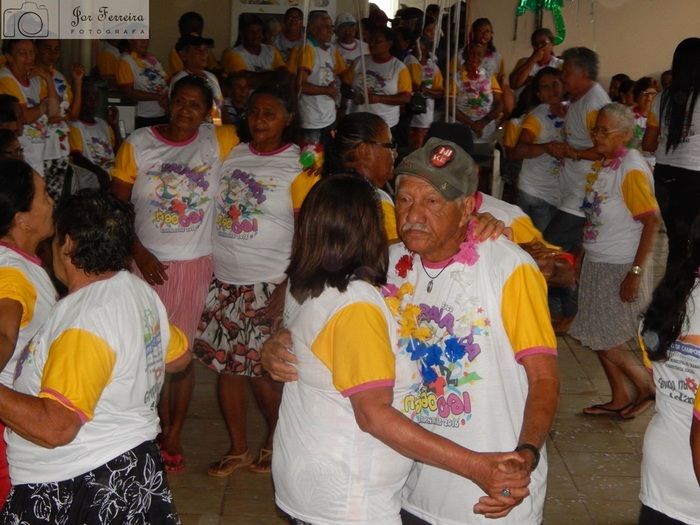 Tradicional carnaval com os Idosos do Grupo Na Flor da Idade - Imagem 18