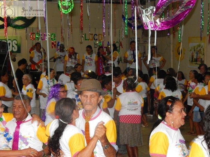 Tradicional carnaval com os Idosos do Grupo Na Flor da Idade - Imagem 39