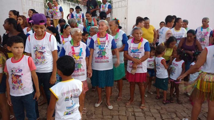 CRAS realiza Baile de Carnaval para idosos, jovens e crianças - Imagem 13