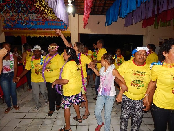 Social realiza Carnaval dos Idosos em Lagoinha - Imagem 3
