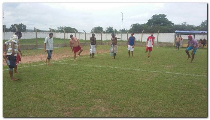 Pacientes do CAPS  e funcionários participam de Partida de Futebol  - Imagem 4