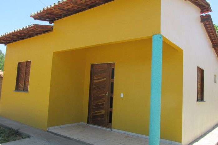 Vende-se uma casa no centro de Agricolândia - Imagem 5