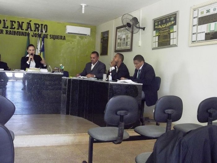 Legislativo Municipal Inicia 2016 com  presença dos Nove Vereadores - Imagem 4