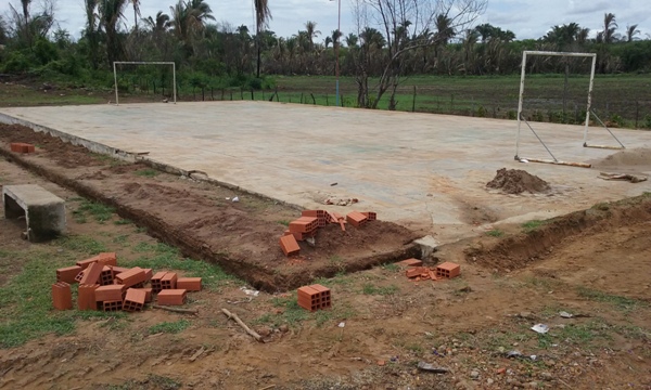 Prefeitura de Lagoinha faz reforma da Quadra de Esportes no Centro  - Imagem 3