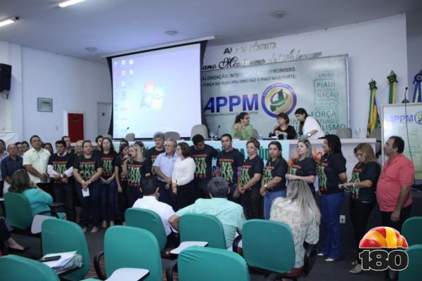 Prefeito Dr. Zé Maria Participa de Importante Reunião Sobre UNACON - Imagem 8