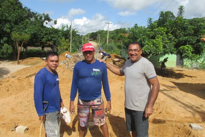 Conclusão do Calçamento do Povoado Boi Morto - Imagem 1