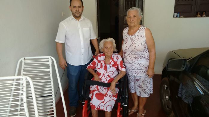 Prefeitura Realizou Entrega de Cadeiras de Rodas - Imagem 4