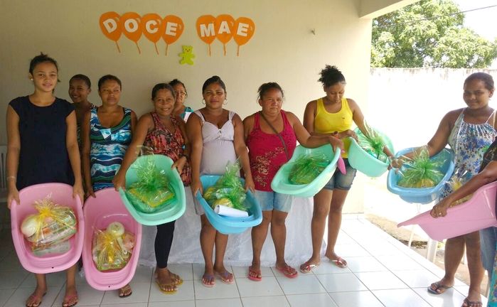 Prefeitura faz entrega de enxovais a futuras mamães - Imagem 8