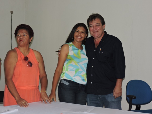 Gustavo Medeiros empossa novos professores em União - Imagem 1