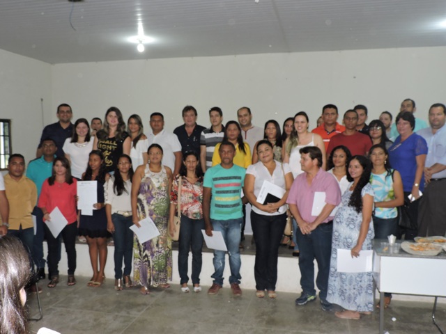 Gustavo Medeiros empossa novos professores em União - Imagem 5