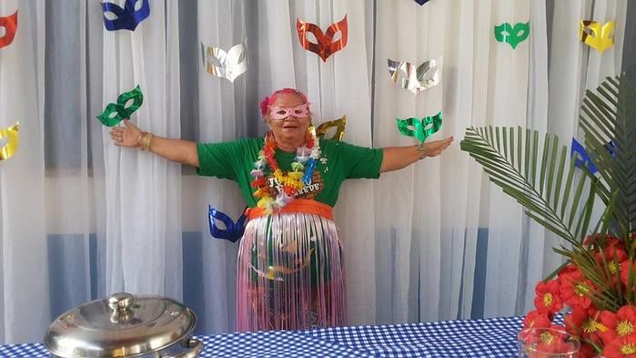 Clube da Melhor Idade de Oeiras realiza Baile do Havaí - Imagem 16