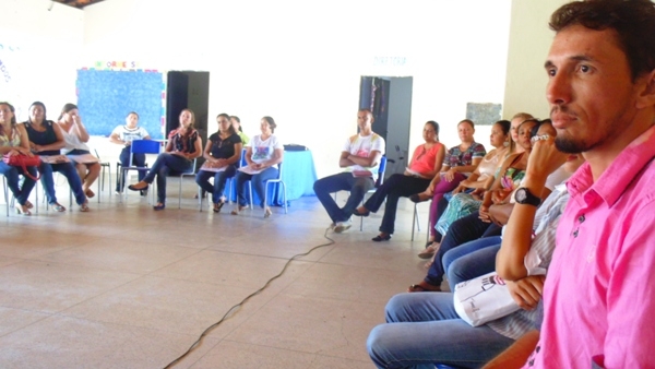 Prefeito participa de reunião com professores  - Imagem 8