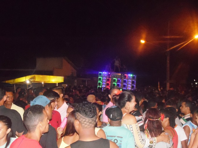 Veja fotos da segunda noite do carnaval em União - Imagem 13