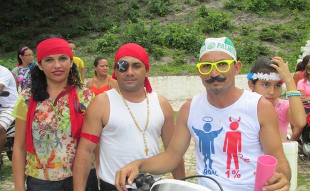 Muita alegria no carnaval de N. S. dos Remédios! - Imagem 4