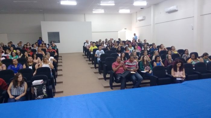 SME de Alegrete participa do Seminário da Base Nacional Curricular - Imagem 1