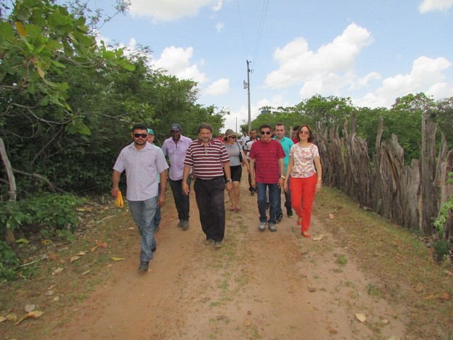 Prefeito Dr. Zé Maria Entrega Sistema de Abastecimento de Água - Imagem 37