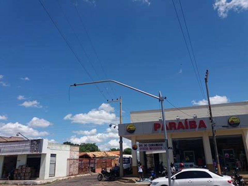 Sinalização sofre depredação em Oeiras