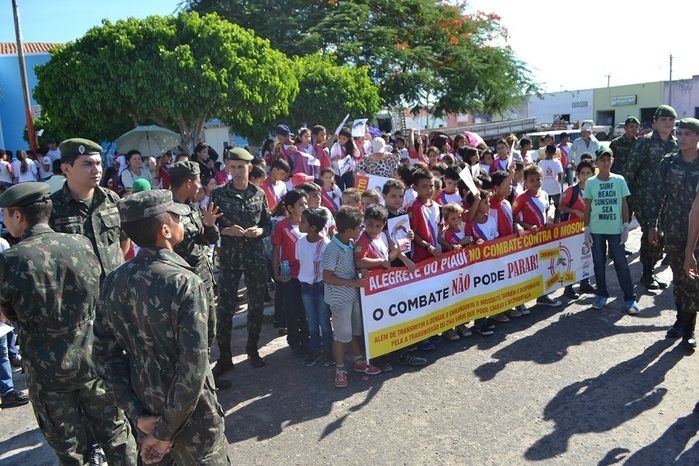 Prefeitura realiza grande mobilização contra o Aedes aegypti - Imagem 8