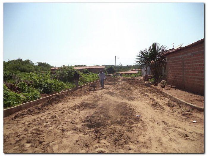 Prefeitura Municipal de Inhuma pavimenta a Rua Antonio Marques - Imagem 3