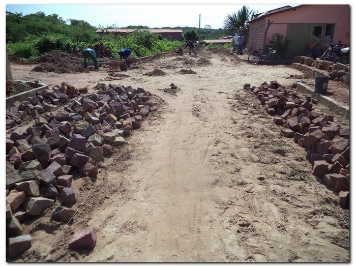 Prefeitura Municipal de Inhuma pavimenta a Rua Antonio Marques - Imagem 8