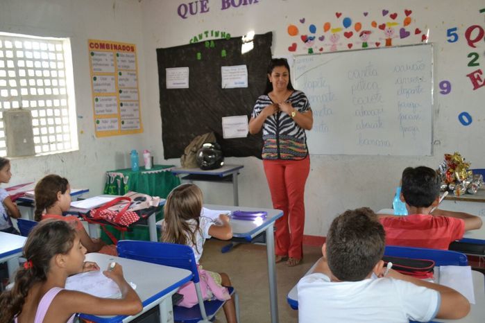 Primeira dama faz entrega de ovos da páscoa em zona rural - Imagem 27