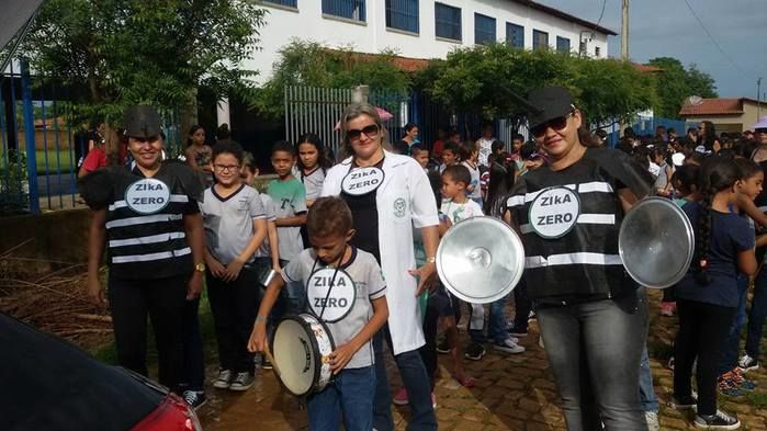 Escola Raimunda Lili realiza caminhada de conscientização  - Imagem 2