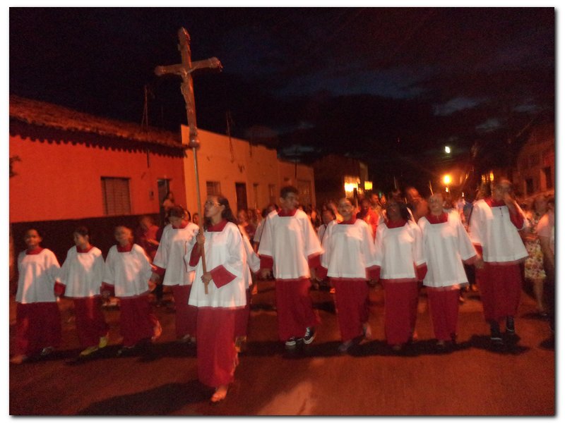 Procissão Domingo de Ramos em Inhuma