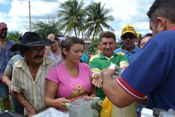 Prefeitura de Alegrete distribui peixes para a população - Imagem 6