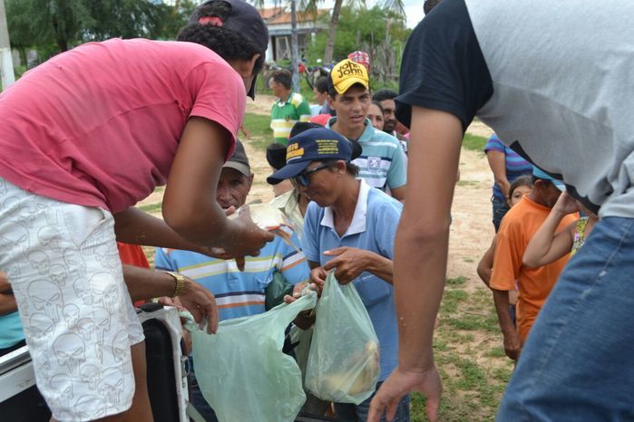 Prefeitura de Alegrete distribui peixes para a população - Imagem 7