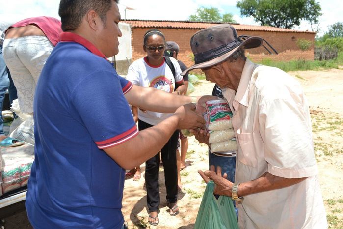 Prefeitura de Alegrete distribui peixes para a população - Imagem 11