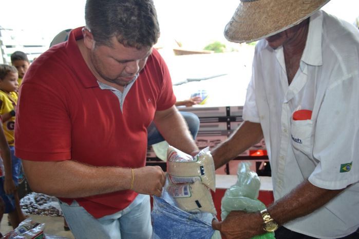 Prefeitura de Alegrete distribui peixes para a população - Imagem 42