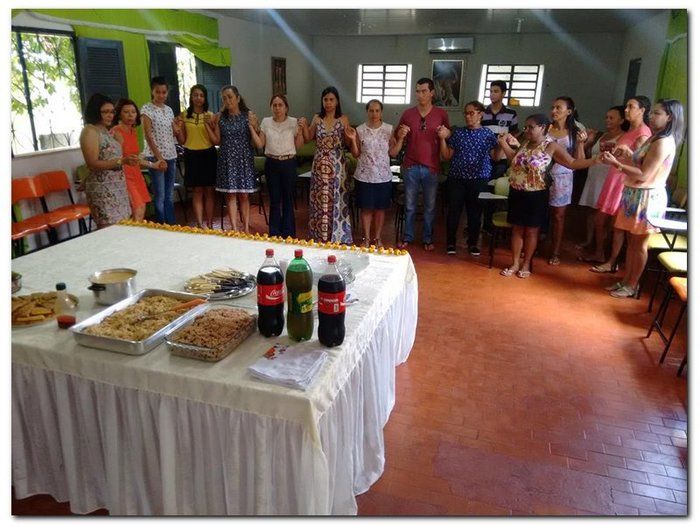 Secretária de Educação comemora a Páscoa com sua equipe de trabalho - Imagem 2