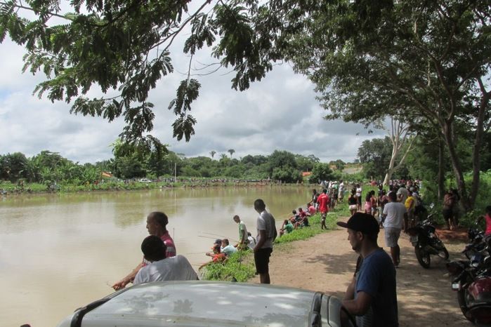 Pesca coletiva movimenta a Sexta-feira Santa em Agricolândia - Imagem 26