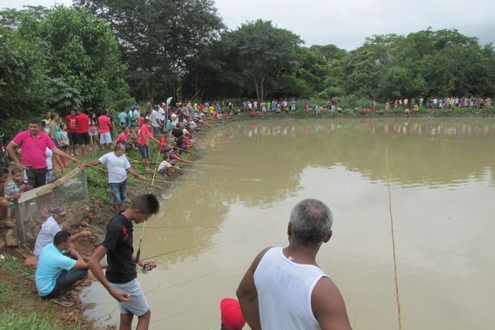 Pesca coletiva movimenta a Sexta-feira Santa em Agricolândia - Imagem 10
