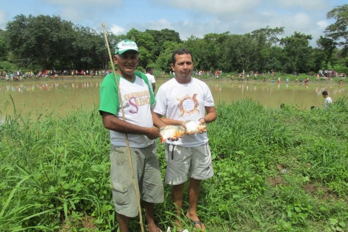 Pesca coletiva movimenta a Sexta-feira Santa em Agricolândia - Imagem 18